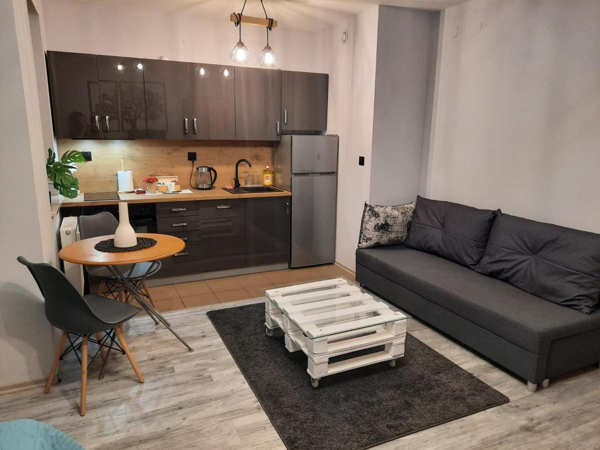 Apartamenty Trzy Wieze Varsó Kültér fotó